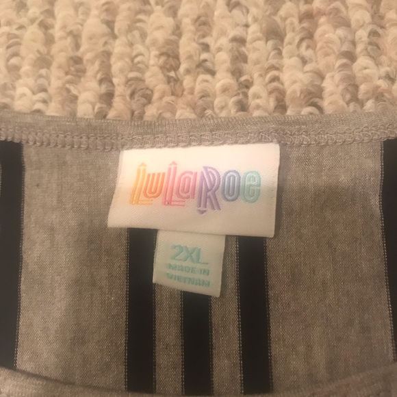 Lularoe irma - Picture 3 of 5